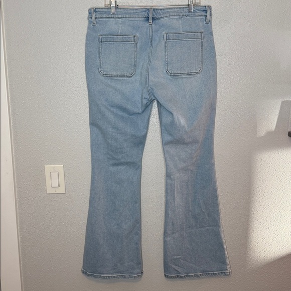 KanCan Women's Light Blue High Rise Flare Jeans Size 32 - Picture 6 of 6